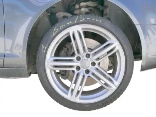 4x A6 4F Alufelgen Allwetterreifen Reifen Felgen 255/35 ZR19 6-8mm 8T0601025T