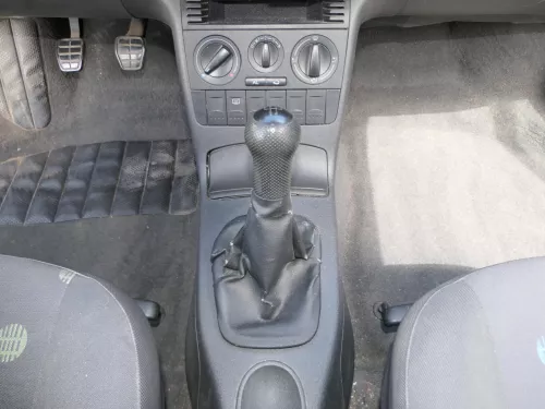 VW Lupo Polo 6N2 Schaltknauf Schaltsack Schaltung Schaltknüppel schwarz Leder (185997)