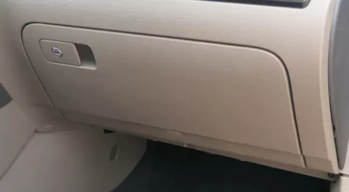 Golf 6 + Kombi AJ5 Handschuhfach schwarz Handschuhfachdeckel Deckel latte macchi