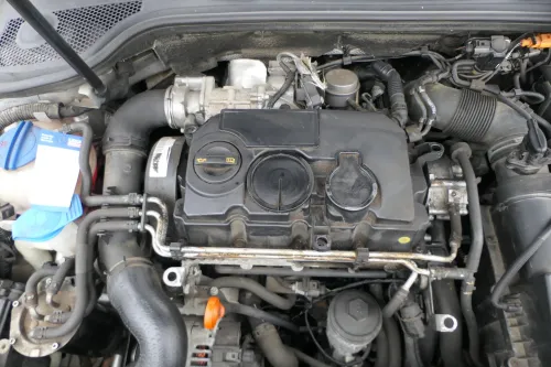 VW Touran Caddy Motor 1,9 TDI 77kw 105PS BLS ca. 173.000km (Mit PD-Elementen) (108978)