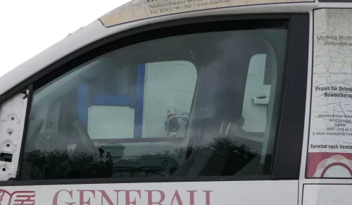 VW Caddy 2K vorne links Fenster Scheibe in Tür Fensterscheibe (171691)
