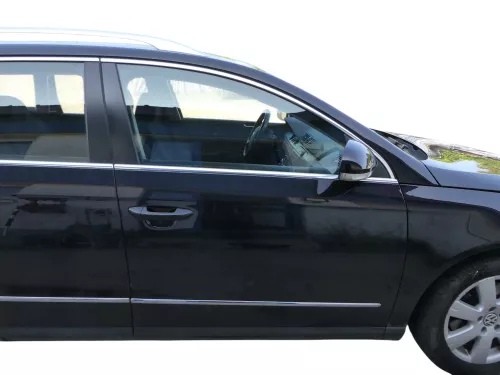 Passat 3C Kombi o. Limo Tür vorne rechts Beifahrer schwarz LC9X ohneAnbauteile