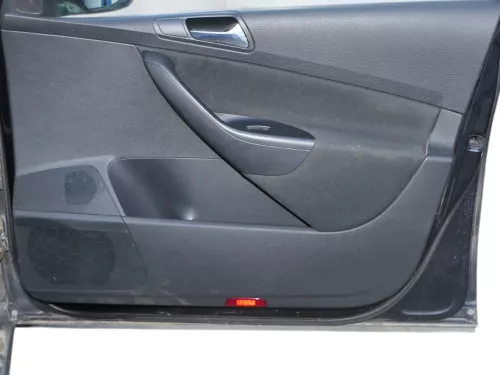 1x VW Passat 3C Variant Türverkleidung Verkleidung Tür vorne rechts schwarz