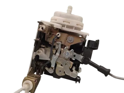 Audi A3 8L A4 Tür Türschloß Zentralverriegelung vorne links 8L1837015B 3+4-Türe (106460)