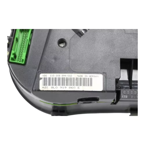 Audi A3 8L Tacho Tachometer Kombiinstrument 8L0919860E 254.425K Benziner 260km/h (149906)