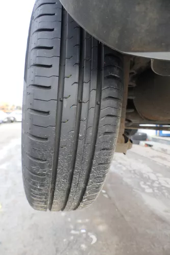 4x VW Polo 9N Felgen Reifen 165/70 R14 81T Sommerreifen 5jx14H2 ET35 ca. 5-7mm (173454)