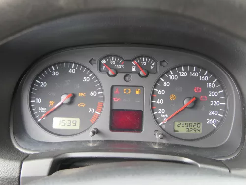 VW Golf 4 Tacho Tachometer Kombiinstrument 265.000km 1J0920822A - MÄNGEL (186653)