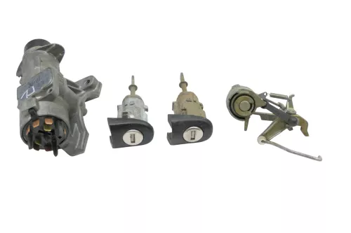 VW Golf 4 Lim Schloßsystem 2x Türschloß 1x Schlüssel Schloß Zündschloß Hecksch (186657)