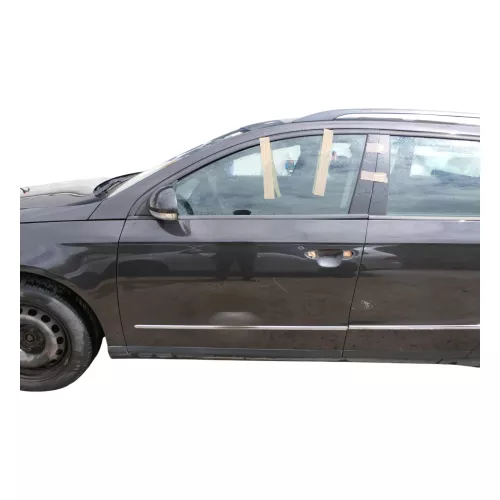 VW Passat 3C Kombi o. Limous Tür vorne links Fahrer schwarz LC8X -ohneAnbauteilr