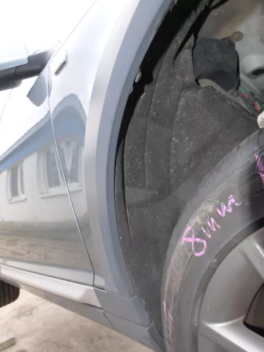 Audi A6 4F Radhausschale Dämpfung Radhaus vorne rechts 4F0821134M Vlies (187001)