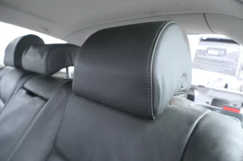 Audi A6 4F C6 Kopfstütze hinten links Kopfstützen Leder 4F0885973L 25D Milano sc