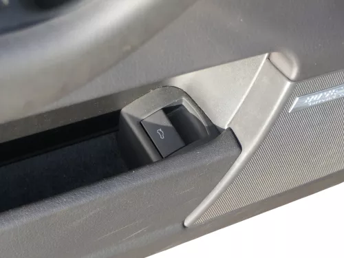 1x A6 4F Türverkleidung Verkleidung Tür vorne links schwarz Leder - Bose (187025)