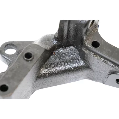 Audi A6 4F 4,2 Halter für Riemenspanndämpfer 079903447M (187116)