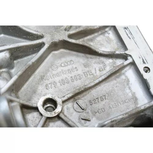 VW Audi A6 4F 4,2 BVJ Ölwanne Oberteil 079103803BF ## (187144)