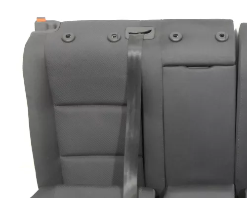 Audi A4 B6 B7 8E Sitz Rückbank Rücksitzbank hinten links 3-Punkt-Gurt schwarz
