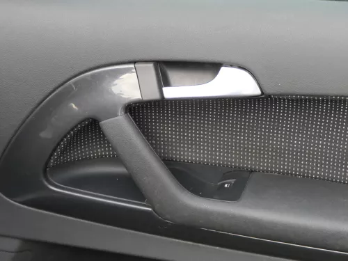 1x Audi A3 8P Türverkleidung Verkleidung Tür vorne rechts schwarz 2/3-Türer (187256)