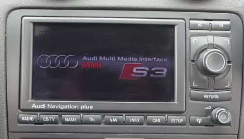 Audi A3 8P Radio Original Audi Navi Navigation Plus 8P0035192 +Code RNS-E S-line (187509)