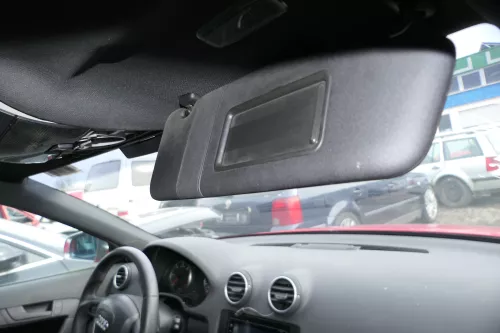 Audi A3 8P Sonnenblende rechts vorne 8P0857552A schwarz silber grau beleuchtet