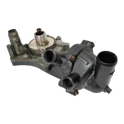 Audi A6 4F Wasserpumpe Thermostat Gehäuse 079121014F ## (187569)