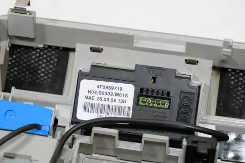 Audi Q7 4L Innenraumleuchte Leuchte innen Leselampe Leseleuchte 4L0947140 grau (168024)