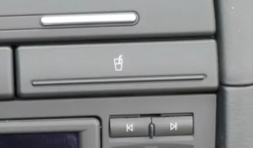Audi A4 8H Cabrio Becherhalter Dosenhalter Getränkehalter vorne 8H1862534A