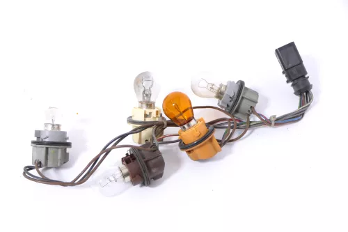 A4 8H Cabrio Lampenträger für Rücklicht Heckleuchte hinten links 5 fach