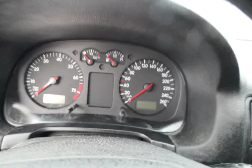 VW Golf 4 Tacho Tachometer Kombiinstrument 338.000km 1J0920806B 1,6-2,8