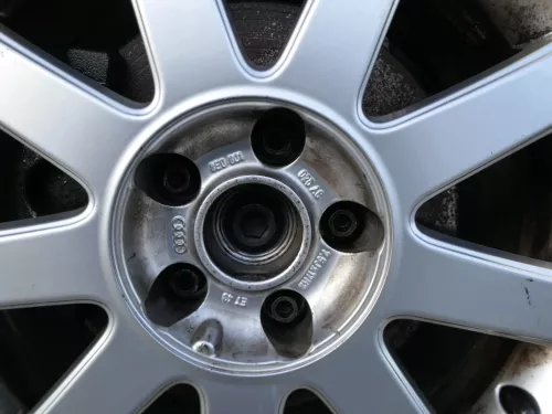 1x Audi A4 8E B6 B7 A6 4F Alufelge 8E0601025AC 7,5j x17H2 ET43 nur Felge   2 (200535)