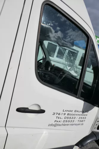 VW Crafter 2E Tür vorne rechts Beifahrertür weiß L902 - ohne Anbauteile (128091)