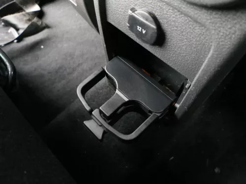 VW Tiguan 5N Mittelarmlehne Armlehne Lehne Mitte Original 5M0864207B /E (153076)