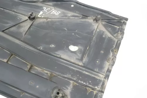 Passat 3C B8 Unterbodenverkleidung Verkleidung links unten Abdeckung 3Q0825505 (200675)