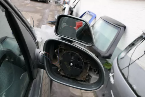 VW Golf 5 elektrischer Spiegel Außenspiegel rechts Blinker grün LA6Q Fahrschule (152371)