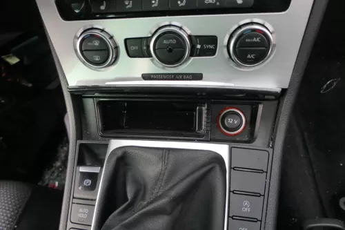 VW Passat 3C B7 6-Gang Schaltknauf Schaltsack Schaltung Schaltknüppel original (200881)