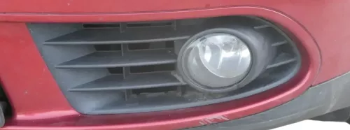 VW Golf Plus 5M 1x Nebelscheinwerfer rechts + 1x Blenden Gitter rechts