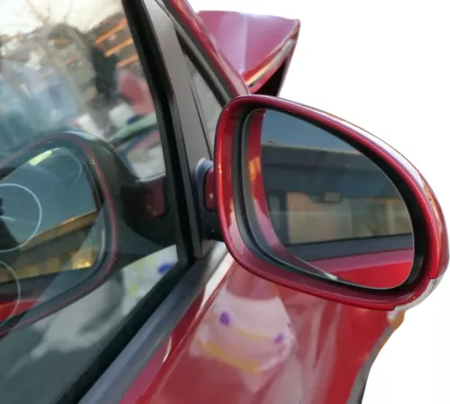 VW Golf 5M1 Plus elektrischer Spiegel rechts Blinker rot LA3X