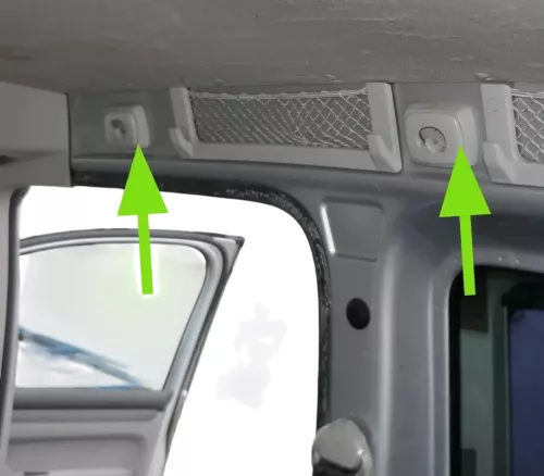 VW Caddy 2K Halter Aufnahme für Hundegitter Trenngitter Gitter Netztrennwand (201037)