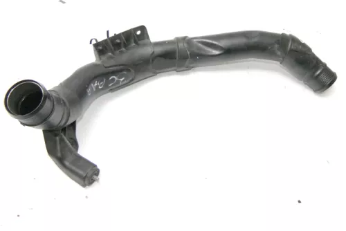 VW Touran Passsat 3C Ladeluftschlauch Schlauch Rohr 5N0145840F 2,0 TDI CFFB