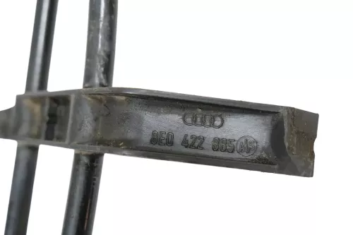 Audi A4 8E 2,5 TDI Ölkühler Servolenkung Kühlrohr Lenkung 8E0422885AS (200758)