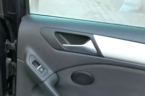 1x VW Golf 6 5K Türverkleidung Verkleidung Tür hinten rechts 4/5-Türer schwarz (201170)