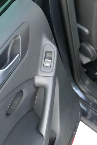 1x VW Golf 6 5K Türverkleidung Verkleidung Tür hinten links 4/5-Türer schwarz (201171)