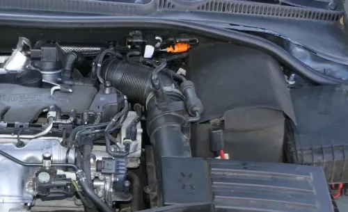 VW Golf 6 5K Rohr Unterdruckrohr Bremse Rückschlagventil Ventil 561612041C