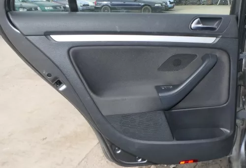 1x VW Golf Variant Kombi AJ5 Türverkleidung Verkleidung Tür hinten links schwarz