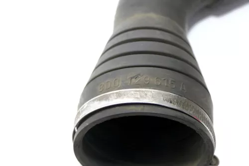 VW Passat 3B Ansaugschlauch Ansaugrohr Schlauch Rohr 8D0129615A AFN AHH 1,9 TDI (169654)