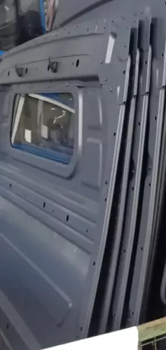 Sprinter W907 Bj. 2024 Trenngitter LKW Ladefläche Trennwand Abtrennung Fenster (201421)