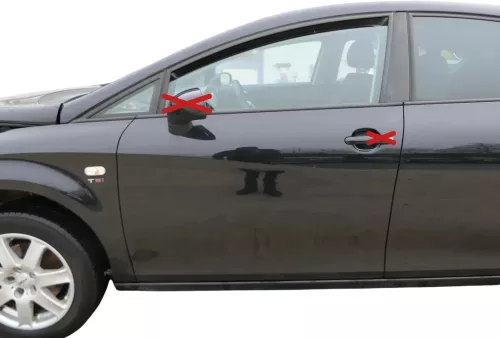 Seat Leon 1P Tür vorne links Fahrertür schwarz LC9Z metallic ohne Anbauteile