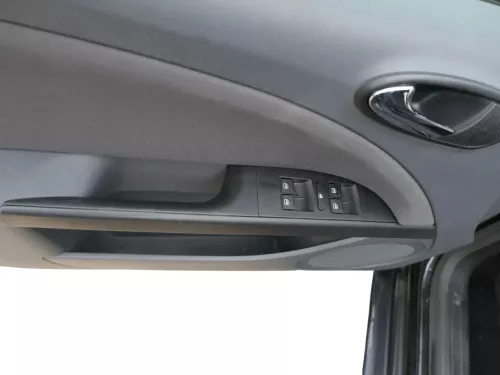 1x Leon 1P Türverkleidung Verkleidung Tür vorne links Griff grau uranusgrau (201442)