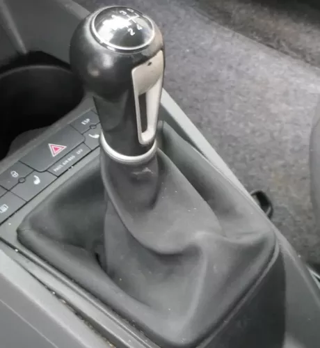 Seat Ibiza 6J Schaltknauf Schaltsack Schaltung Schaltknüppel Schalthebel