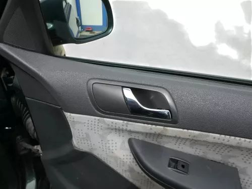 1x Fabia 6Y Kombi Türverkleidung Verkleidung Tür vorne rechts schwarz anthrazit (201614)