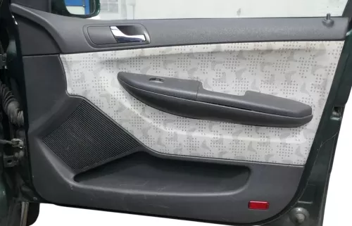 1x Fabia 6Y Kombi Türverkleidung Verkleidung Tür vorne rechts schwarz anthrazit