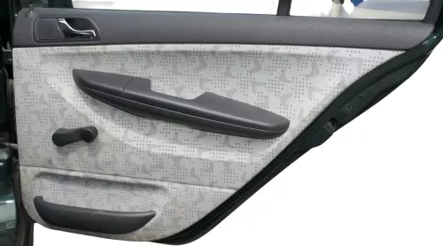 1x Fabia 6Y Kombi Türverkleidung Verkleidung Tür hinten rechts schwarz anthrazit